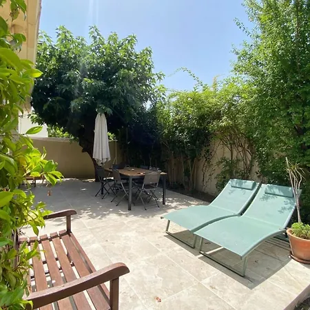 La Poetique - Air-conditioned House With 3 Bedrooms! *